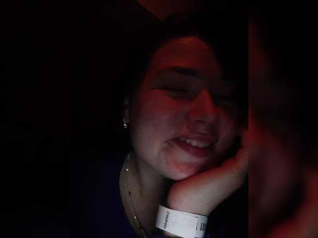 Horny-Lina's BongaCams show and profile