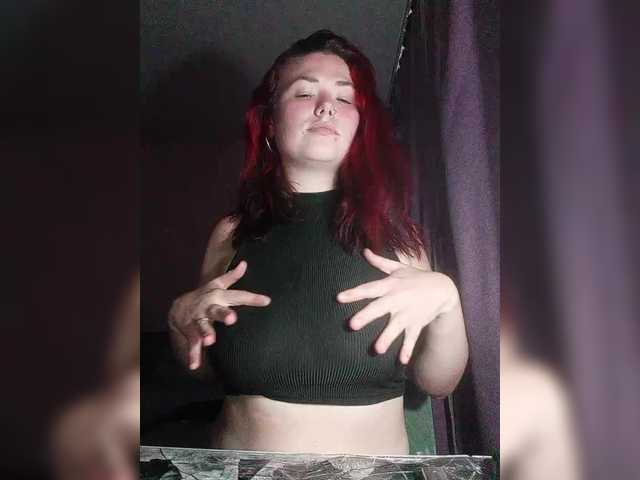 Horny-Lina