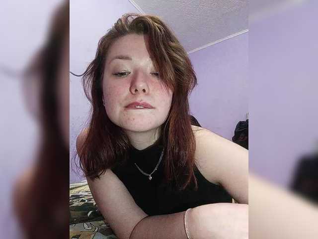 Horny-Lina's BongaCams show and profile