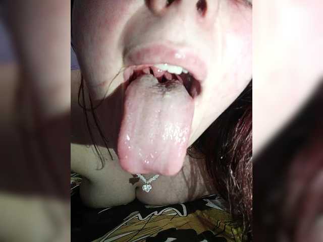 Horny-Lina's BongaCams show and profile