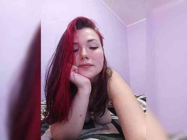 Horny-Lina webcam
