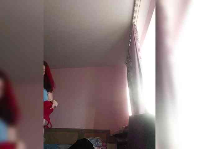 Horny-Lina webcam