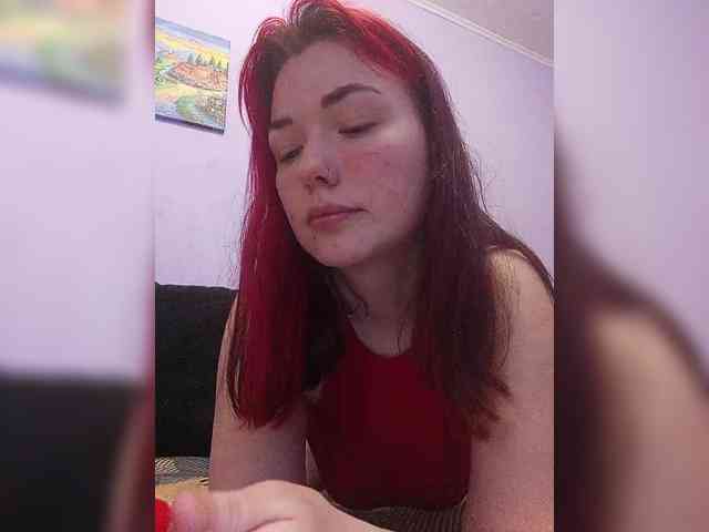 Horny-Lina webcam