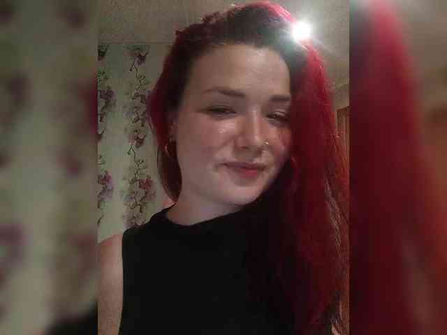Horny-Lina webcam