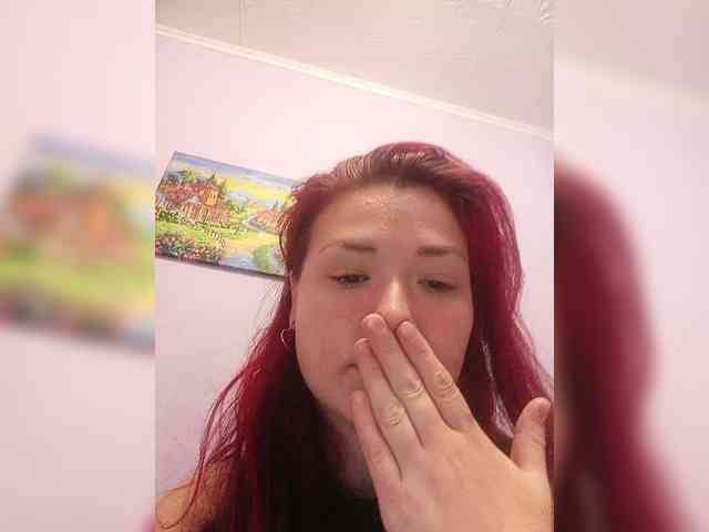 Horny-Lina webcam