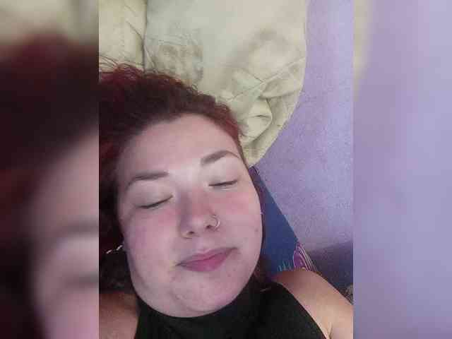 Horny-Lina webcam