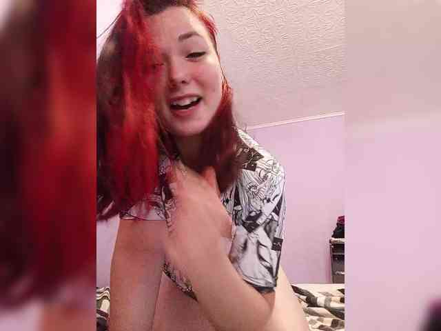 Horny-Lina webcam