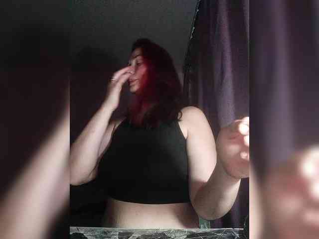 Horny-Lina webcam