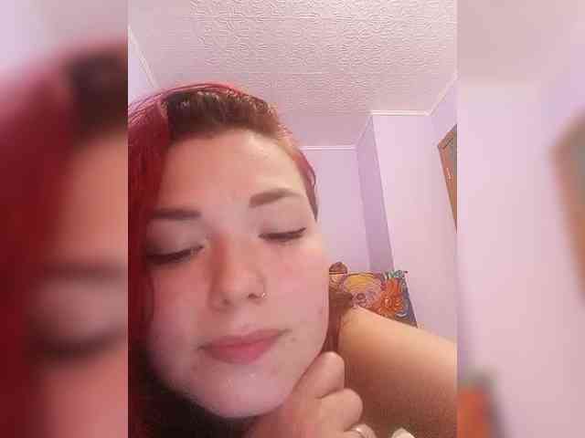 Horny-Lina webcam
