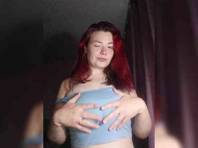Horny-Lina webcam