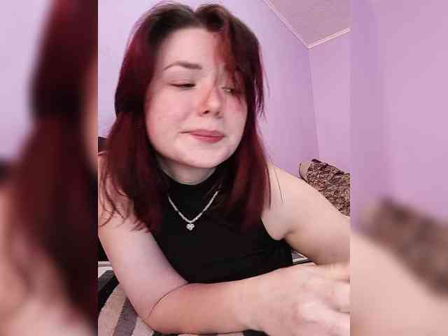 Horny-Lina webcam