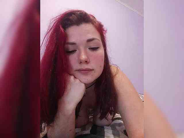 Horny-Lina webcam