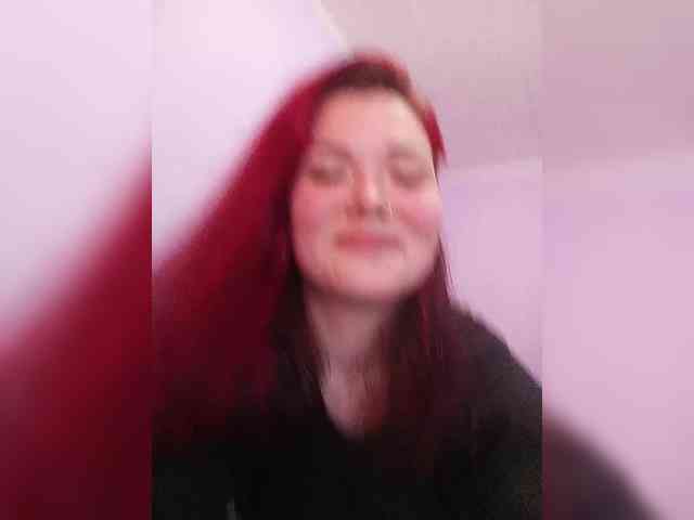 Horny-Lina webcam