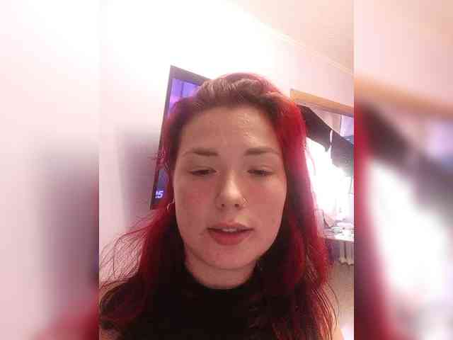 Horny-Lina webcam