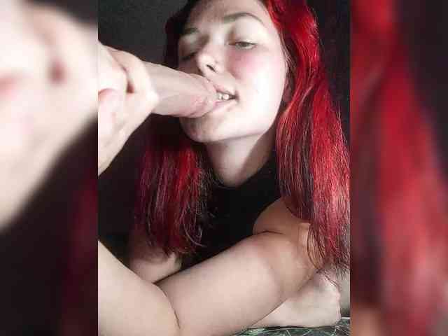 Horny-Lina webcam