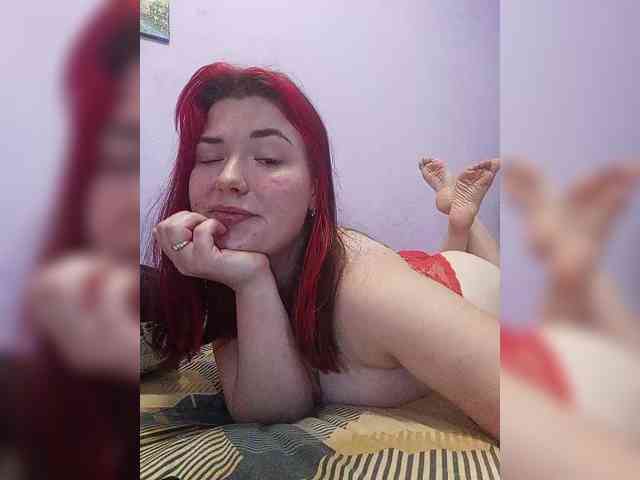 Horny-Lina webcam