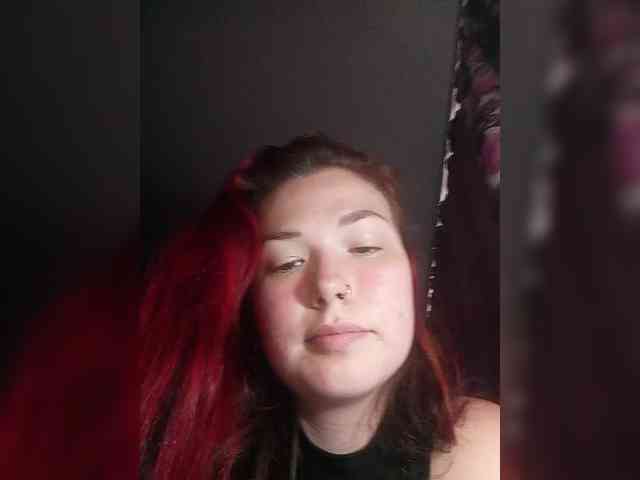 Horny-Lina webcam