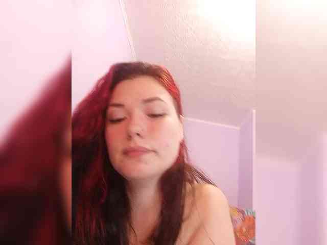 Horny-Lina webcam