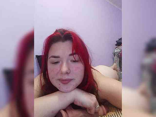 Horny-Lina webcam