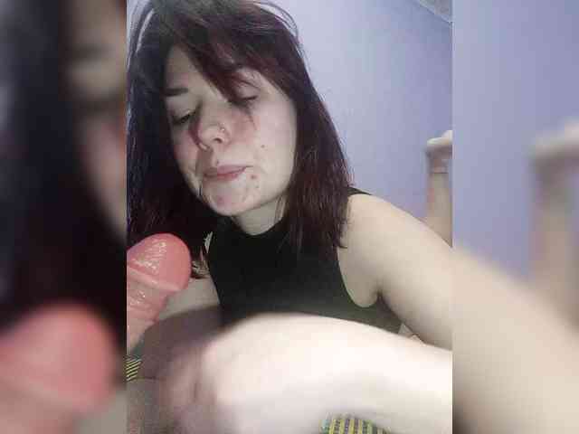 Horny-Lina webcam