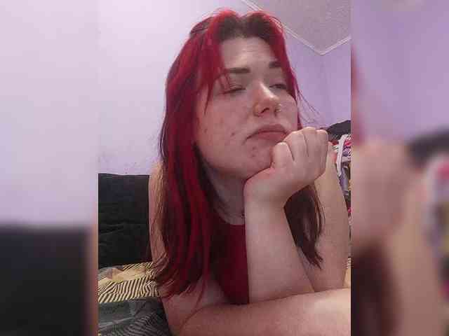 Horny-Lina webcam