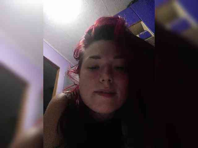 Horny-Lina webcam