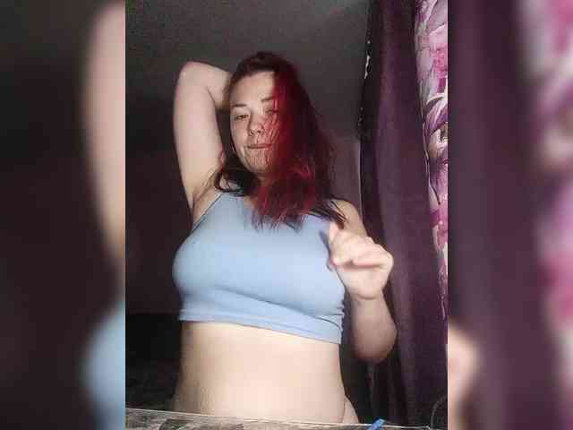 Horny-Lina webcam