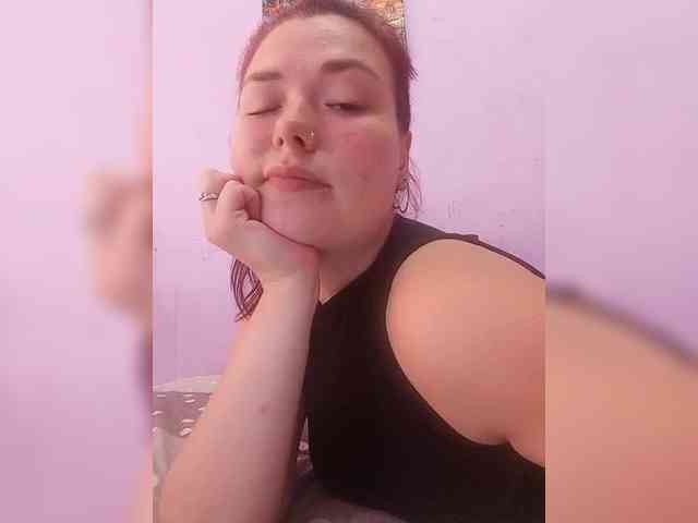 Horny-Lina webcam