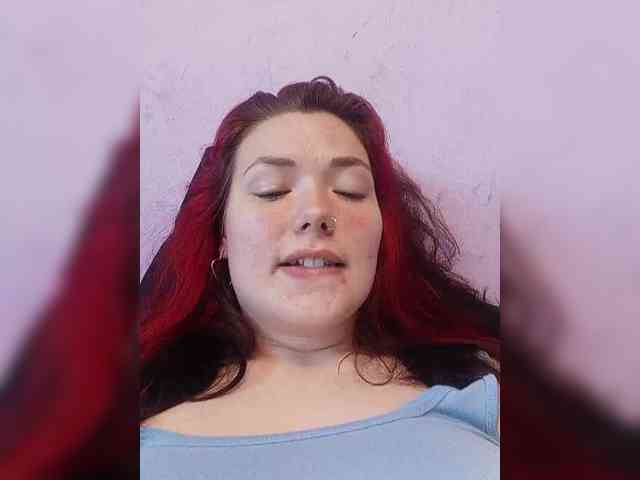 Horny-Lina webcam
