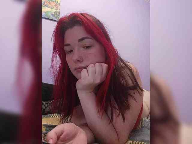 Horny-Lina webcam