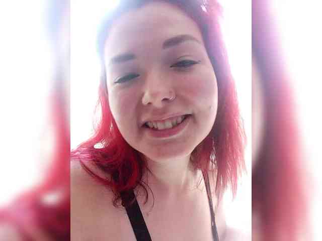 Horny-Lina webcam