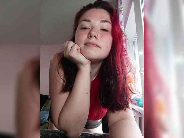 Horny-Lina webcam
