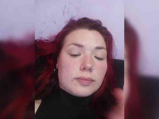Horny-Lina webcam