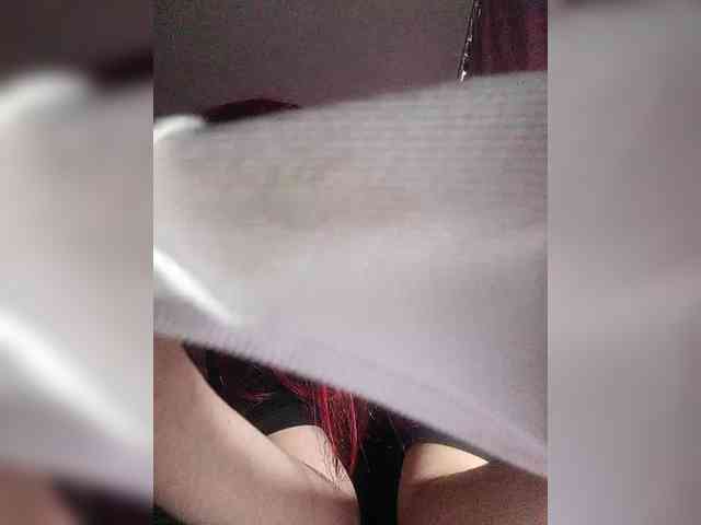 Horny-Lina webcam