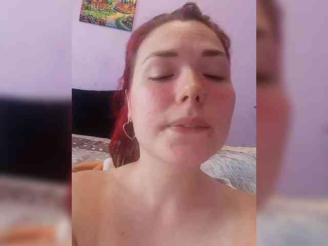 Horny-Lina webcam