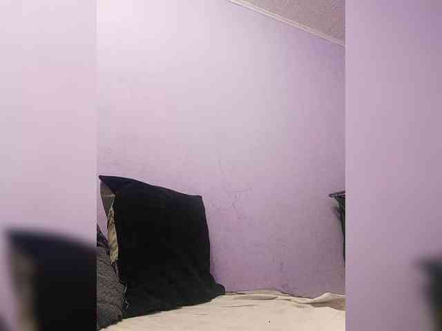 Horny-Lina webcam