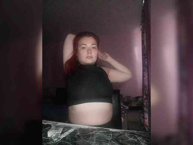 Horny-Lina webcam