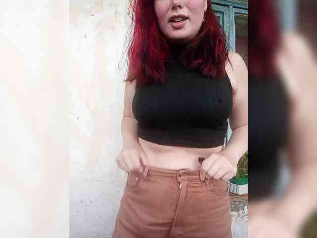 Horny-Lina webcam