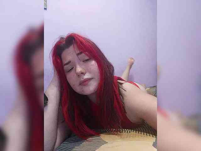 Horny-Lina webcam
