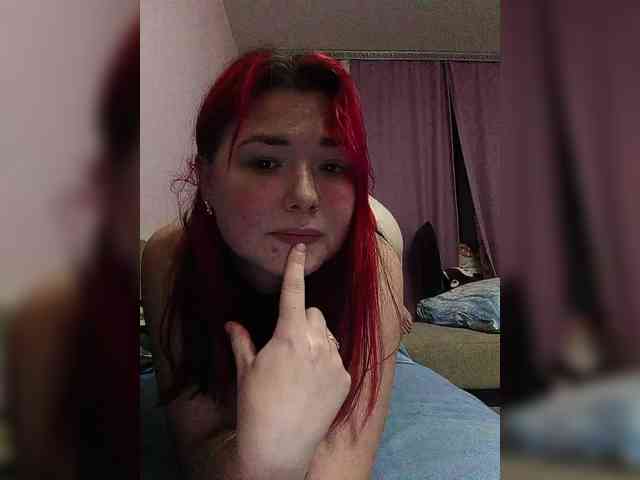 Horny-Lina webcam