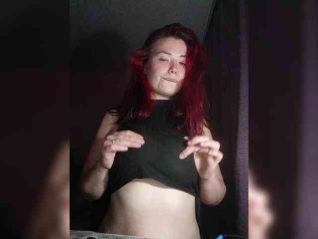 Horny-Lina webcam