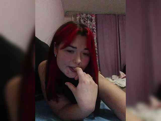 Horny-Lina webcam