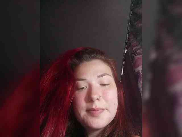 Horny-Lina webcam