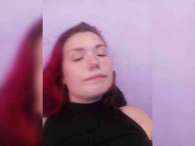 Horny-Lina webcam