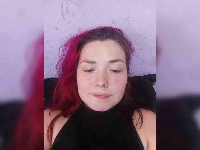 Horny-Lina webcam