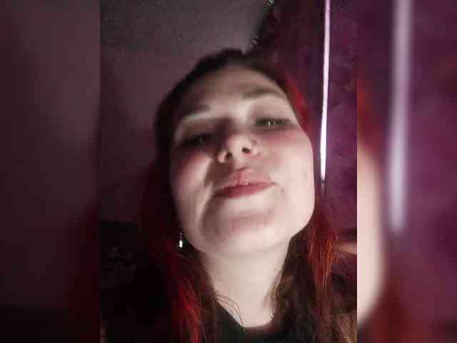 Horny-Lina webcam
