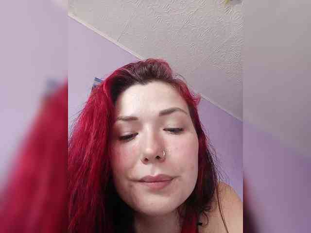 Horny-Lina webcam
