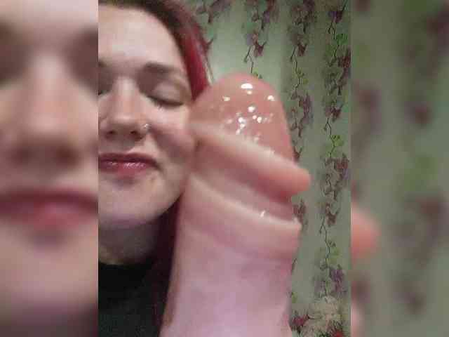 Horny-Lina webcam