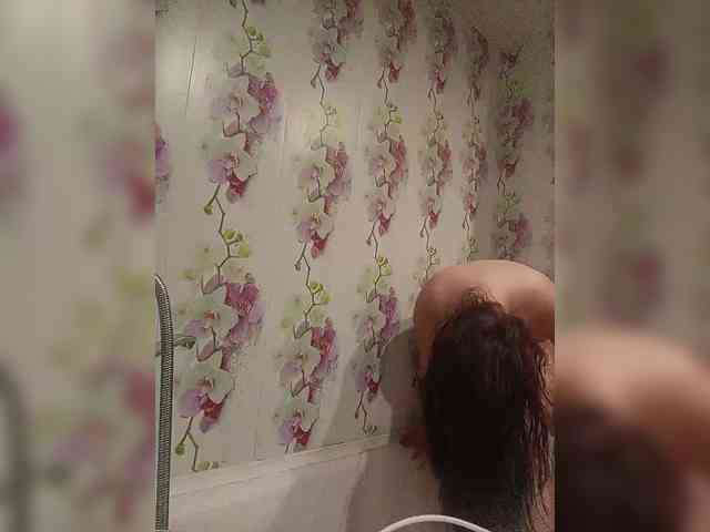 Horny-Lina webcam