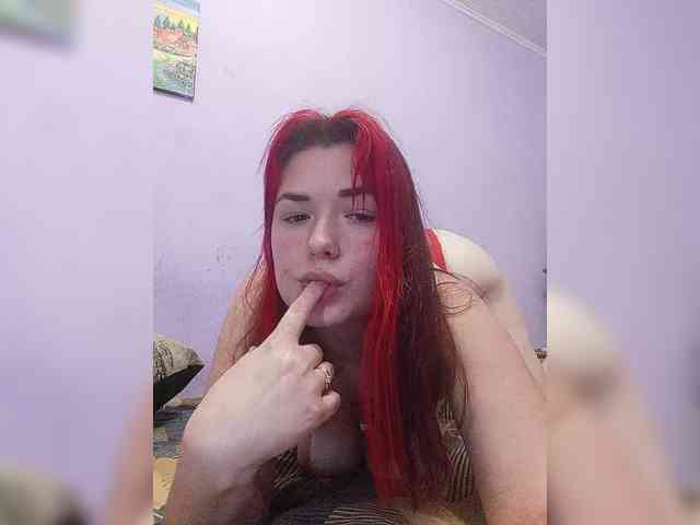 Horny-Lina webcam
